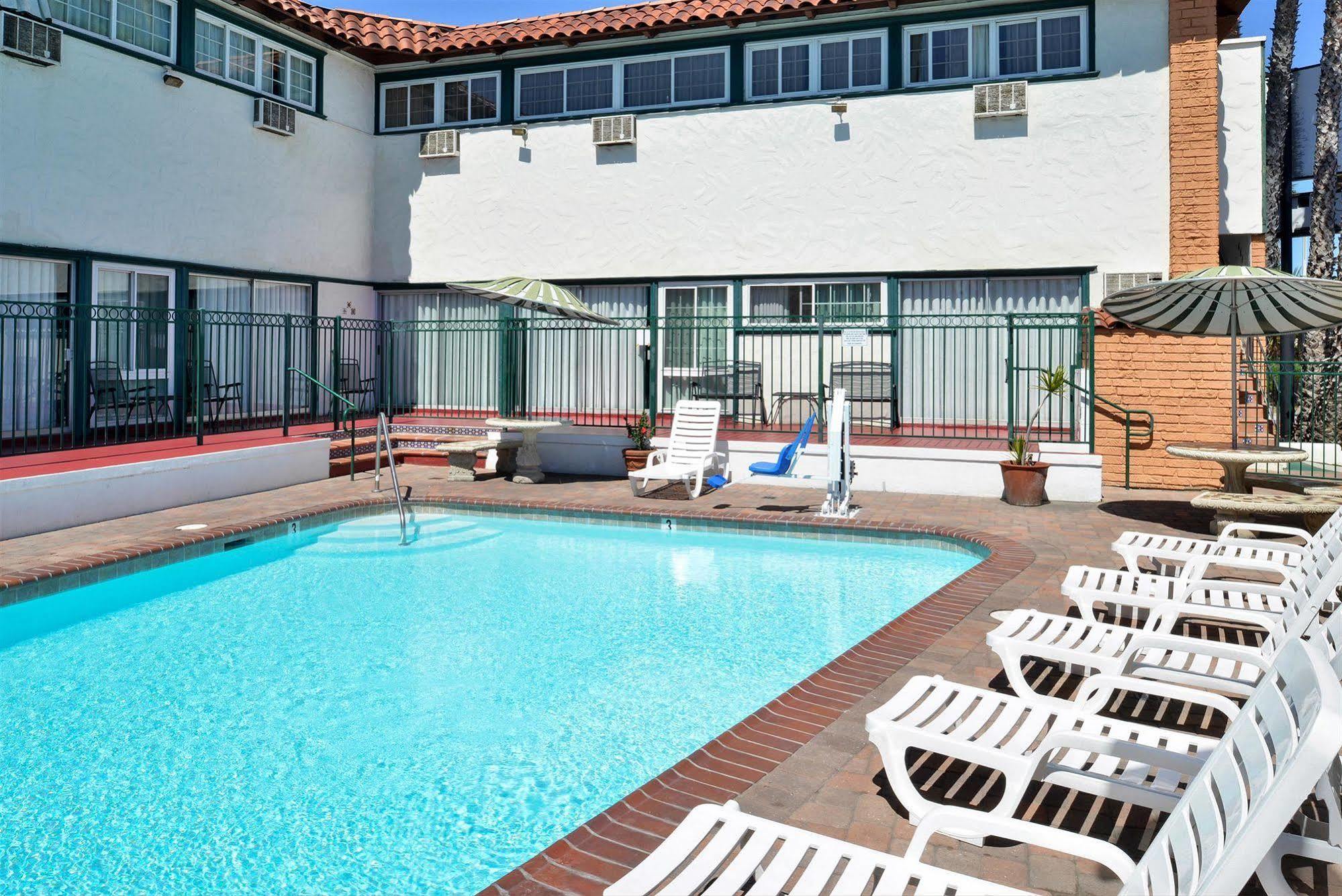 Americas Best Value Inn Loma Lodge Сан-Диего Экстерьер фото