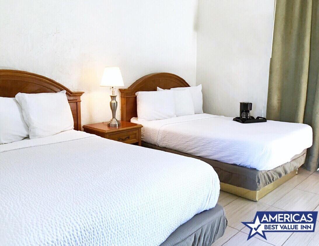 Americas Best Value Inn Loma Lodge Сан-Диего Экстерьер фото