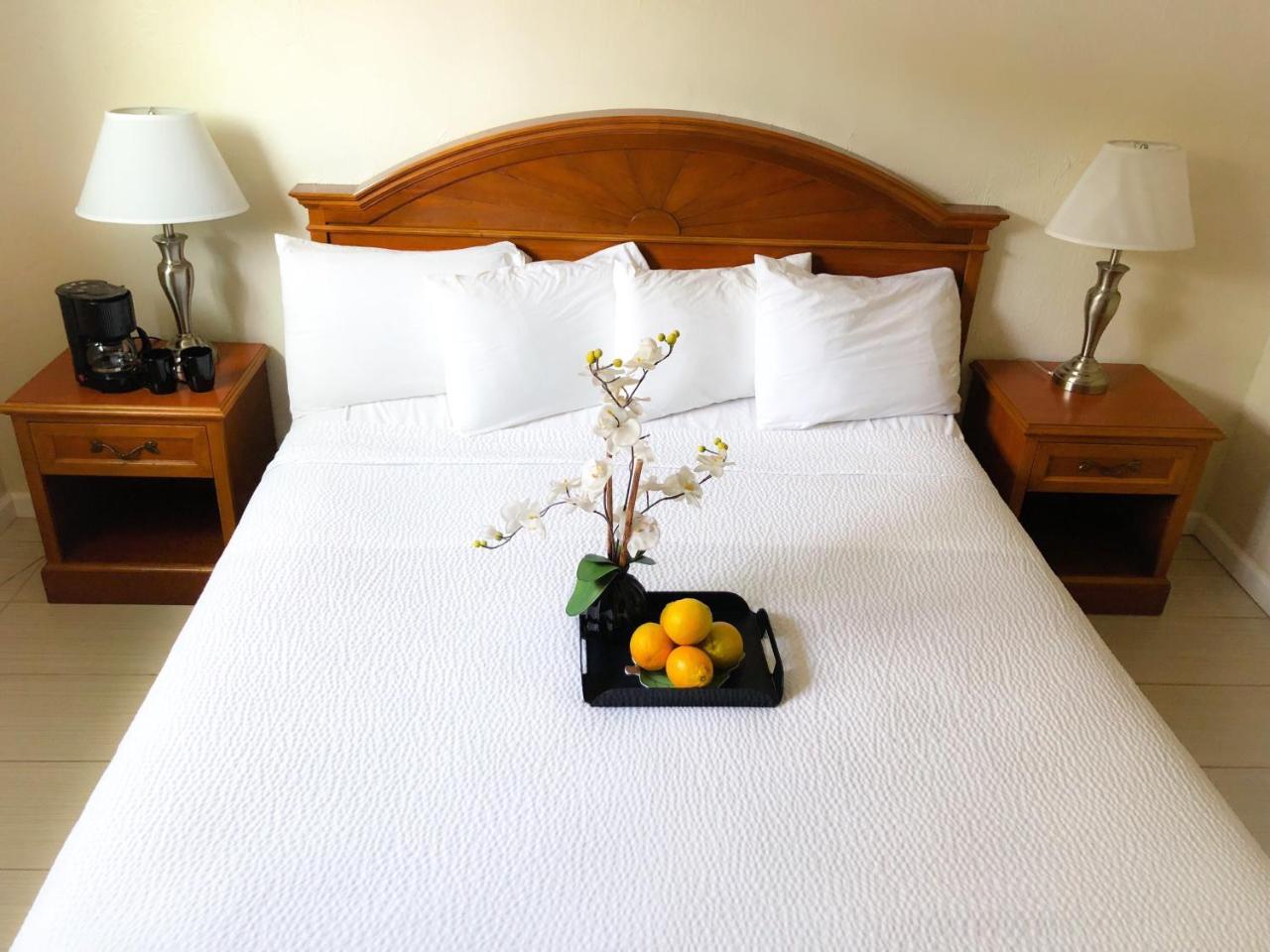 Americas Best Value Inn Loma Lodge Сан-Диего Экстерьер фото